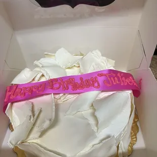 Champagne White Chocolate Cake. Yum!!!