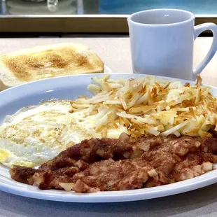 Corned Beef Hash &amp; Eggs