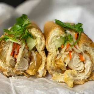 Crispy Fried Chicken Khmer Sandwich