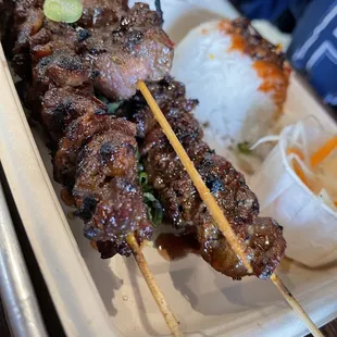 3 Piece Beef Skewers Rice Plate