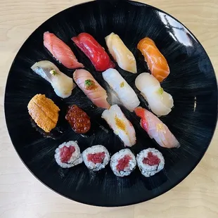 NAGAHASU  premium 12 pcs &amp; Roll with miso soup
