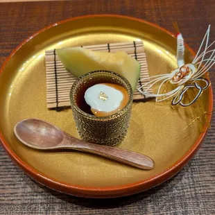 The coffee jelly dessert, made by the chef's wife, was outstanding in both presentation and taste. It was far better than ice cream. I'm not