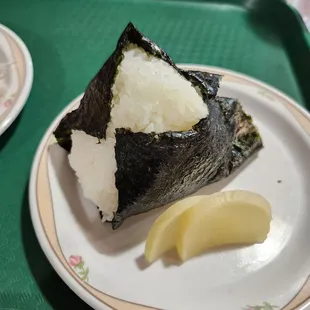 Mentaiko Onigiri || IG: @misspiggyeats
