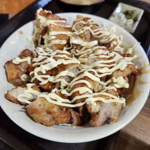 Juicy Chicken topped w Japanese Mayo over rice || IG: @misspiggyeats