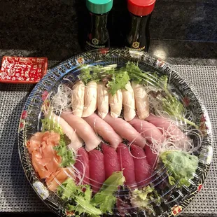 sushi and sashimi, sashimi, sushi, food