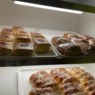 Soft cake &amp; sponge cake