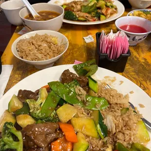 Beef with mixed vegetables and chicken with mixed vegetables