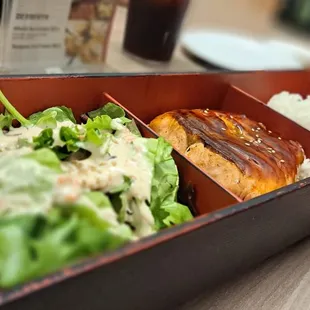 Bento box salmón