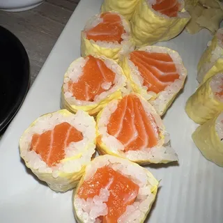 Salmon Roll Happy Hour