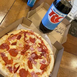 Hawaiian pizza &amp; RC cola