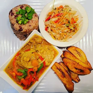 Curry Chicken with rice n Peas, plantain &amp; steam cabbage.