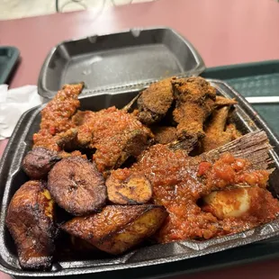 food, chicken wings and fried chicken