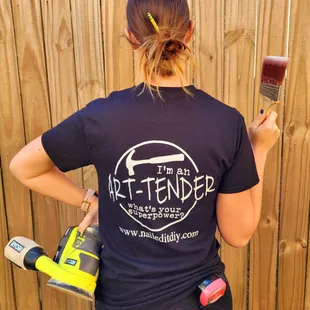 Art-Tender: Your friendly project guide and pain pourer. They make sure you leave feeling proud of your project!