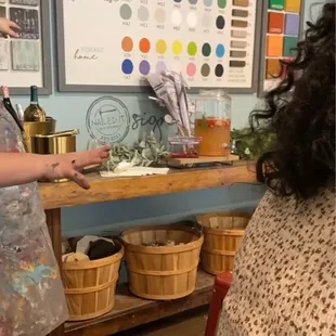 Wash &amp; Paint Options + table to setup food/drinks if you wish