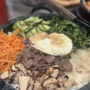 Dolsot bibimbap