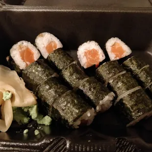 Baked Salmon Roll