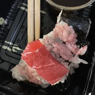 Sushi shouldn't bleed color on the rice