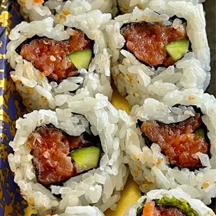 8 Pieces Sushi Spicy Tuna Roll