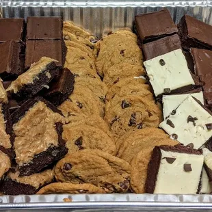 Naked City Pizza Catering 10/18/21: Chocolate Chip Cookies, Sugar Cookies, Fudge Brownie, German Chocolate Brownie, Brownie with White Icing