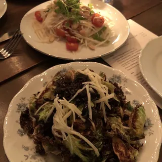 Green Papaya Salad 'N' Rice Noodle