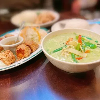 37. Gang Khew Wan (Green Curry)