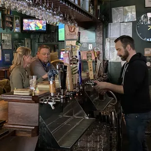 j-mo on tap!