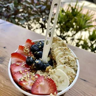 Mango colada smoothie as a bowl with the Ala Moana bowl toppings. 16oz.