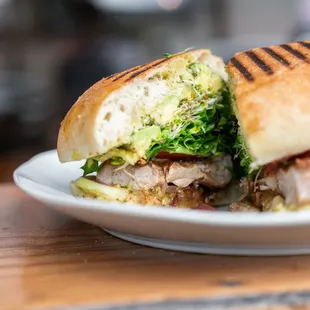 Ahi sandwich