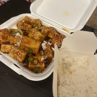J5. General Tso&apos;s Tofu