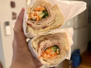 Banh Mi Co Ut