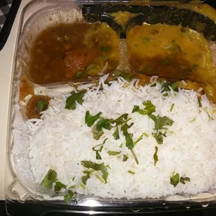 2 daily made curries yum!