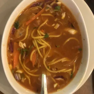 Veg Thukpa