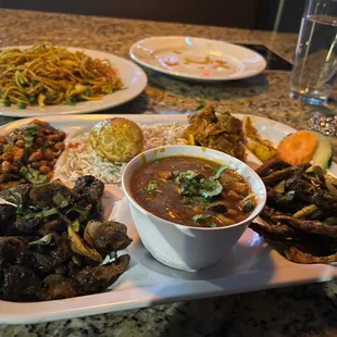 Choweien &amp; Newari Khaja Set