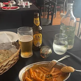 Penne Pasta in Makhani Sauce