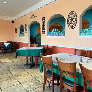 Dining room very nice and clean