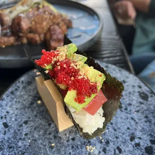 Avocado hand roll !