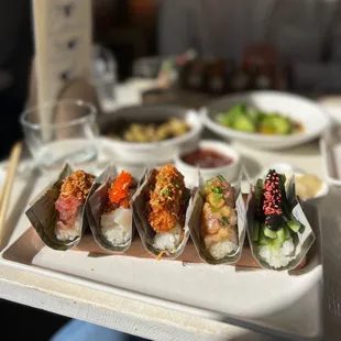 Signature set hand rolls
