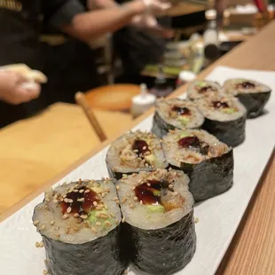 Unagi Avocado Roll