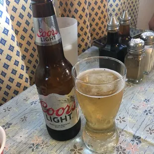 oysters and mussels, drink