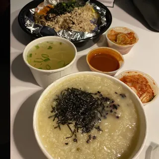 Hot Stone Pot Bibimbab ()