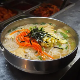 Noodle Soup with Vegetables ()