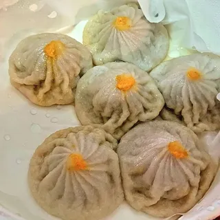 A2. Crab Meat & Pork Soup Dumplings