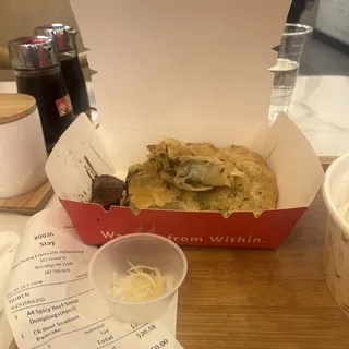 C6. Scallion Pancake with Sliced Beef