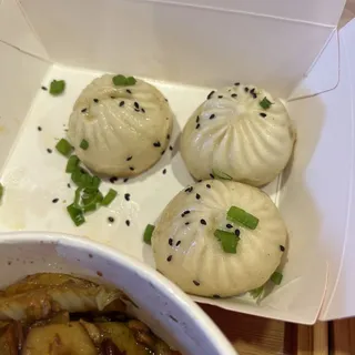 A5. 4 Pieces Shredded Turnip Ham Puffs
