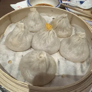 Crab Meat & Pork Soup Dumplings