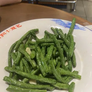 Sauteed String Beans with Garlic