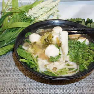 Fish ball noodle soup (shaved noodle)