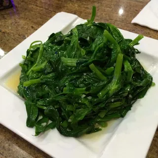 Snow Pea Tips w. Fresh Garlic