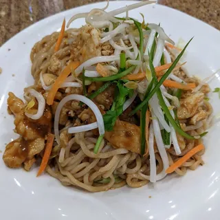 Spicy & Sour Chicken Cold Noodle*