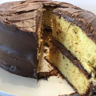 Butter Cake with Chocolate Frosting: https://www.nanadotssouthernsweets.com/product-page/the-double-original-layer-southern-butter-cake